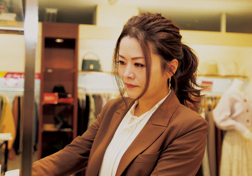 齋藤ルリ子 アパレル事業部長